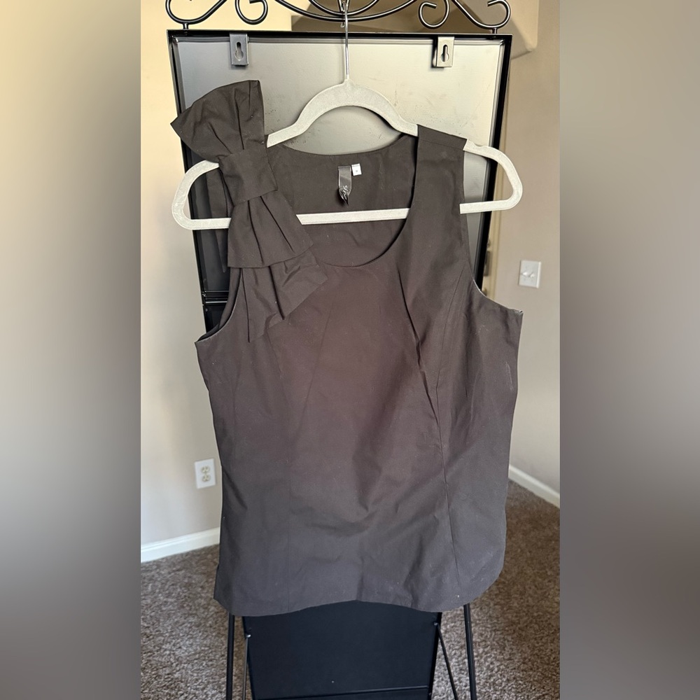 Sine Black Sleeveless Top with Bow Detail